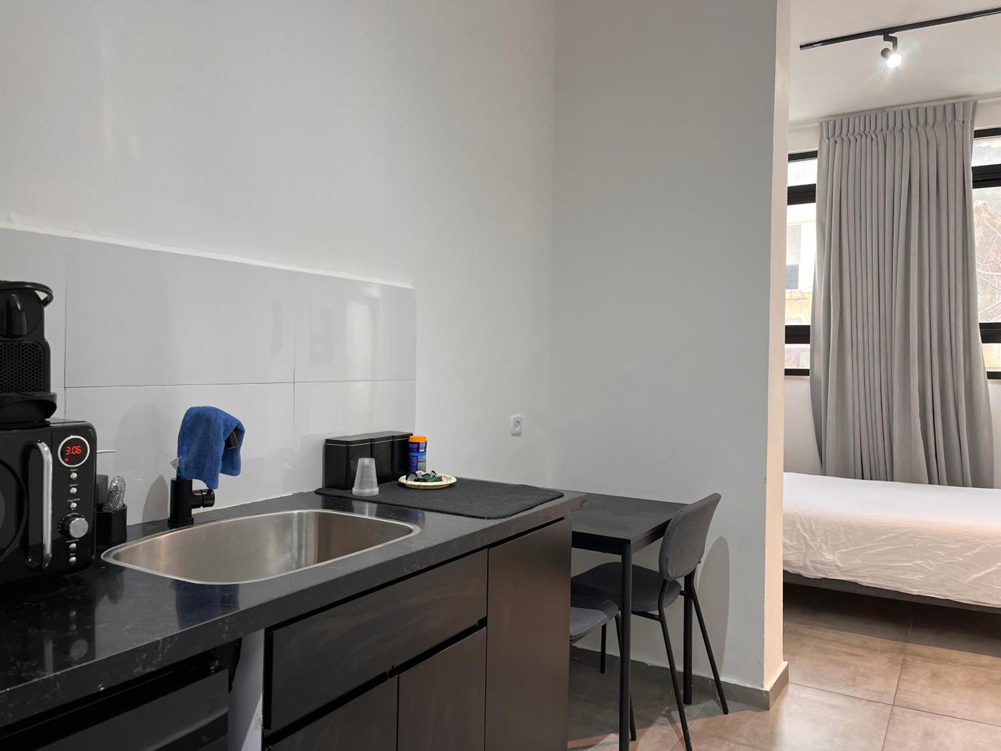 Bed and Breakfast Yona 8 à Tel-Aviv Extérieur photo